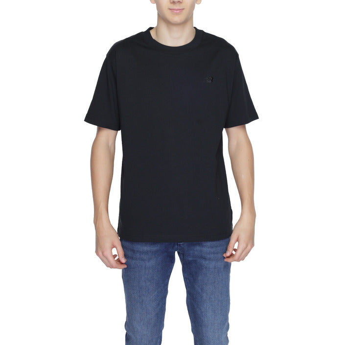 New Balance Men T-Shirt-Clothing T-shirts-New Balance-black-XS-Urbanheer