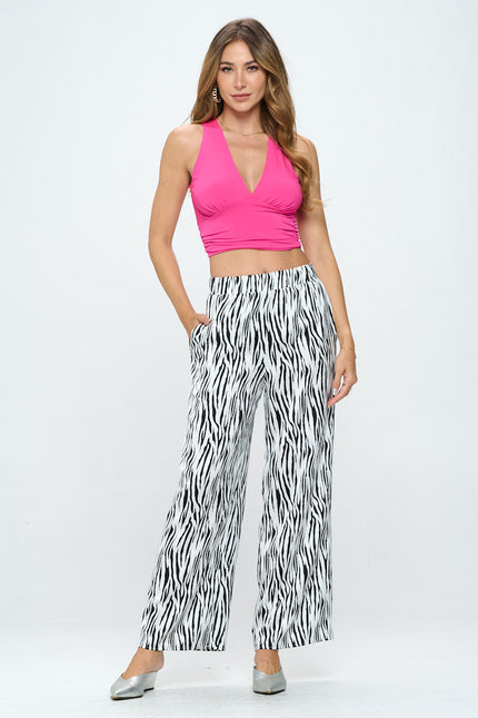 Solid V neck Sleeveless Crop Top-4