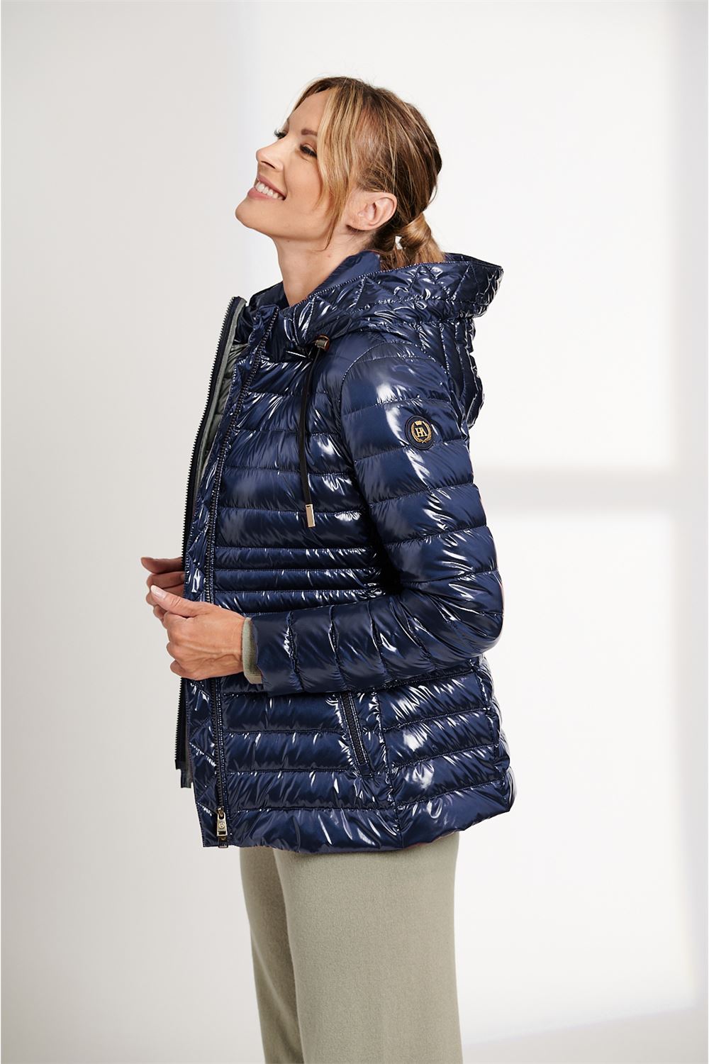 Henry Arroway Rose Women Puffer Jacket-Clothing - Women-Henry Arroway-Urbanheer