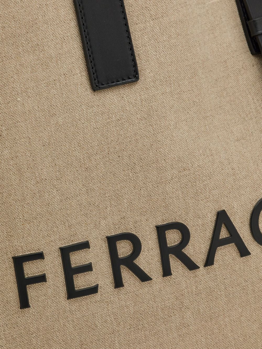 Ferragamo Bags.. Beige-Ferragamo-UNI-Urbanheer