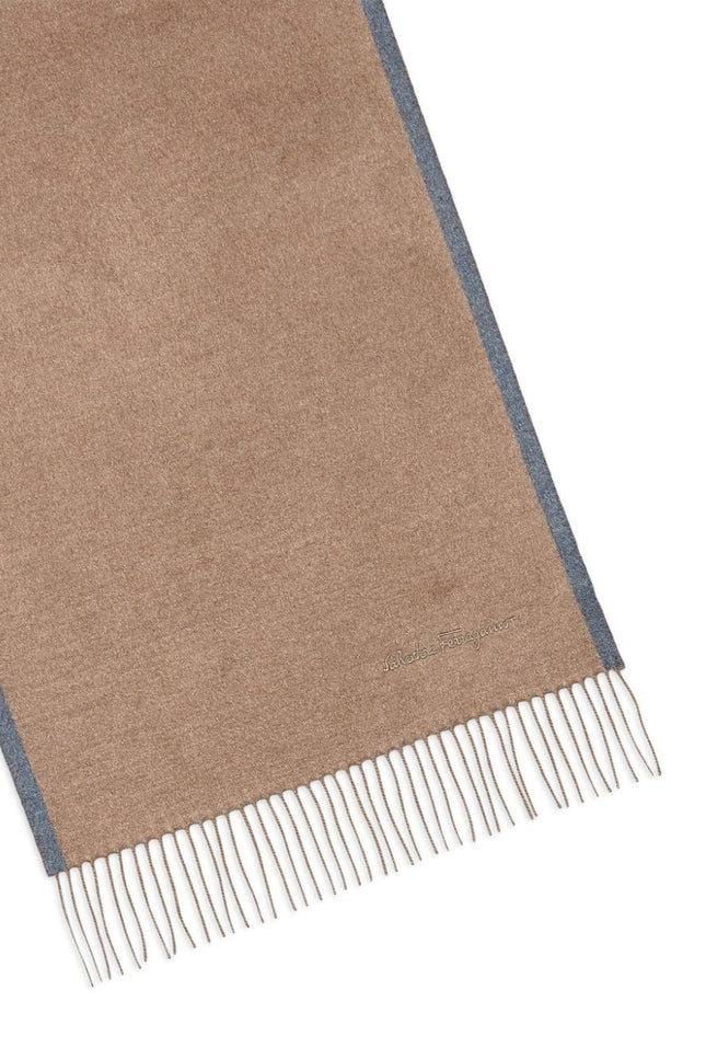 Ferragamo Scarfs Camel-Ferragamo-UNI-Urbanheer