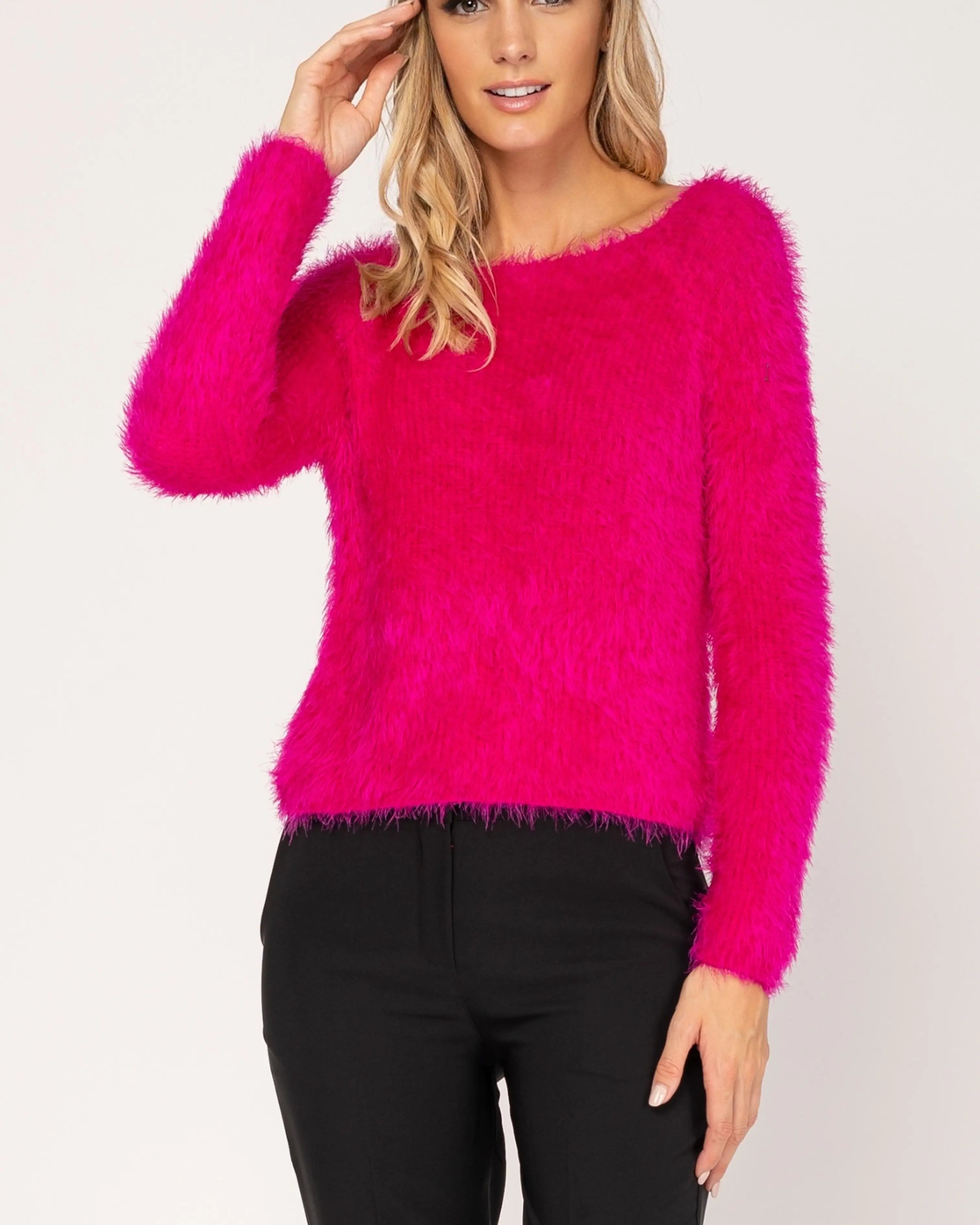 Long-Sleeved Knit Sweater.-Tantra-Urbanheer