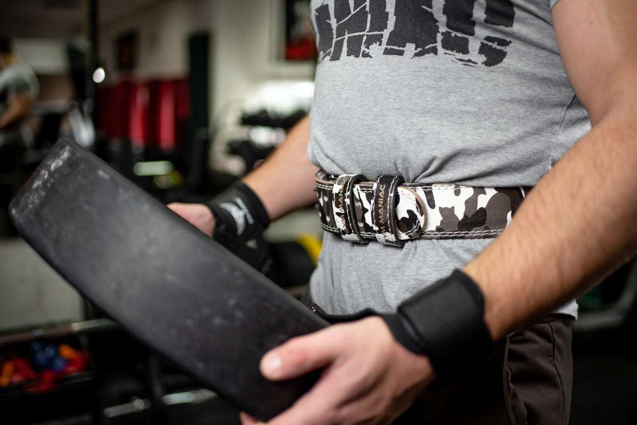  Gym Maniac - Padded Wrist Straps for Weightlifting