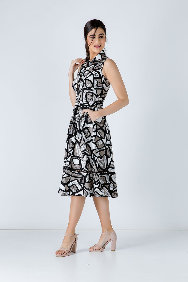 Black Print Dress with Belt-Conquista-Urbanheer