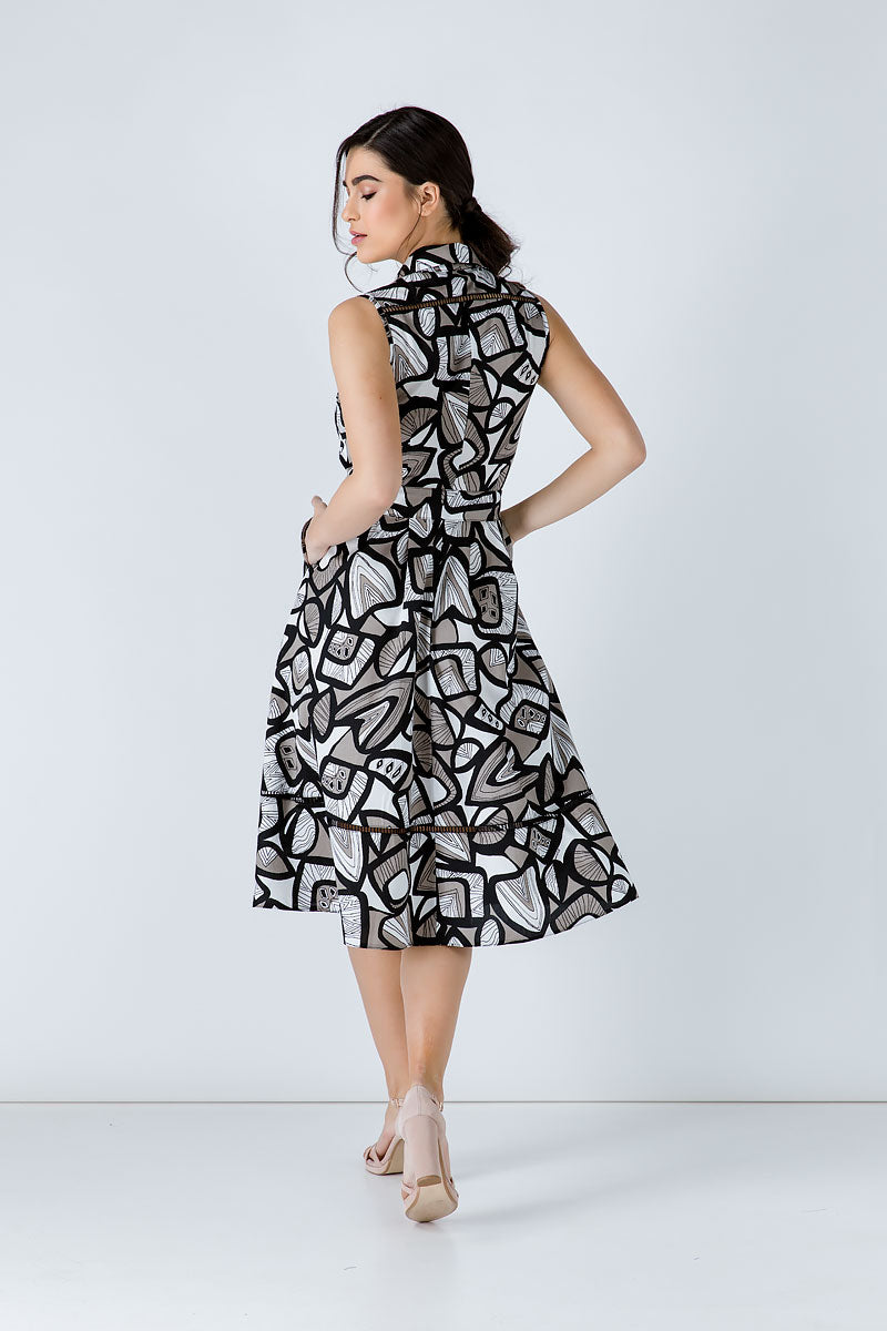 Black Print Dress with Belt-Conquista-Urbanheer