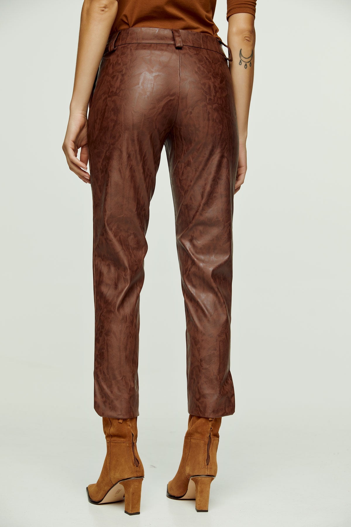 Chocolate Brown Faux Moiré Leather 7/8 Pants-Conquista-Urbanheer