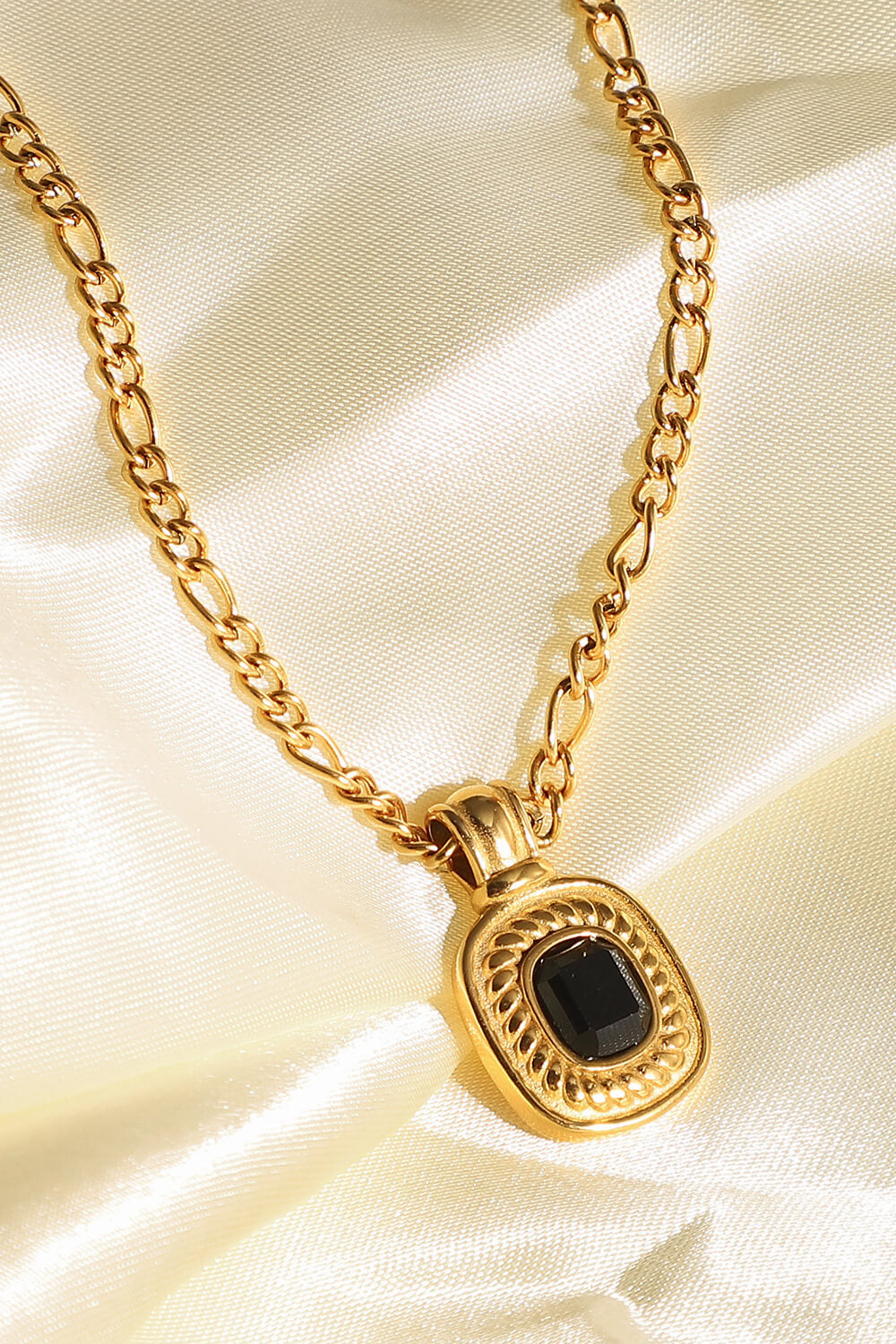 18K Gold Plated Inlaid Rhinestone Pendant Necklace-UHX-Urbanheer