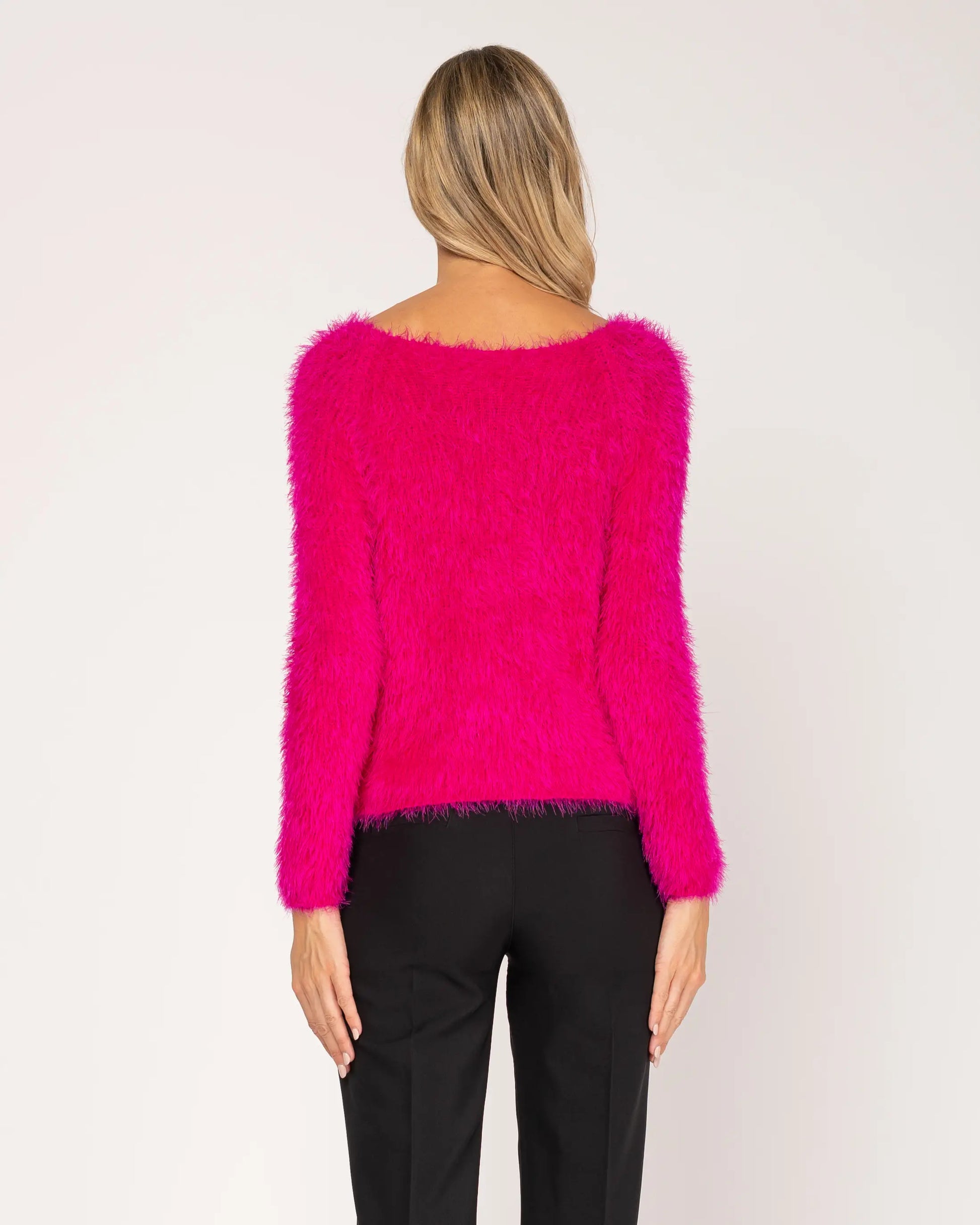 Long-Sleeved Knit Sweater.-Tantra-Urbanheer